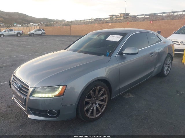 2011 AUDI A5 WAULFAFR2BA069757 Photo 1