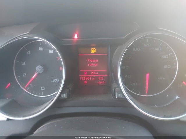 2011 AUDI A5 WAULFAFR2BA069757 Photo 6