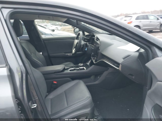 2024 LEXUS RZ 450E JTJAAAAB9RA023739 Photo 4