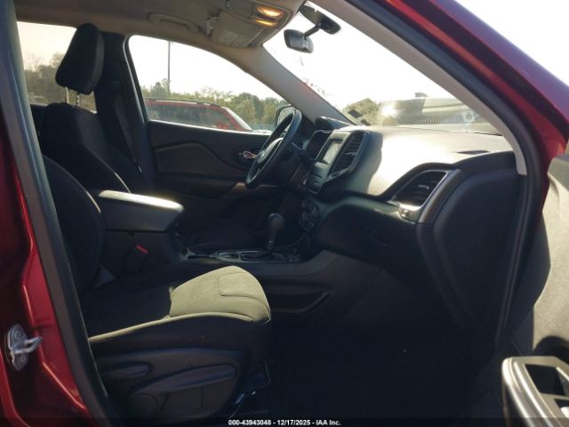 2019 JEEP CHEROKEE 1C4PJLCB0KD160823 Photo 4