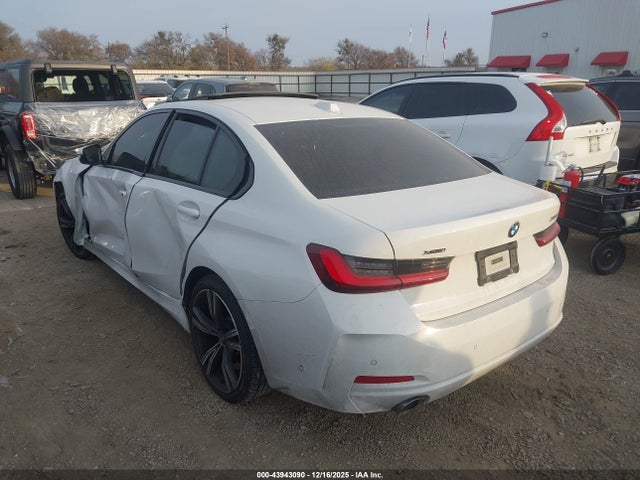 43943090 :رقم المزاد ، 3MW89FF04P8D73350 vin ، 2023 Bmw 330i Xdrive مزاد بيع
