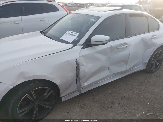 43943090 :رقم المزاد ، 3MW89FF04P8D73350 vin ، 2023 Bmw 330i Xdrive مزاد بيع