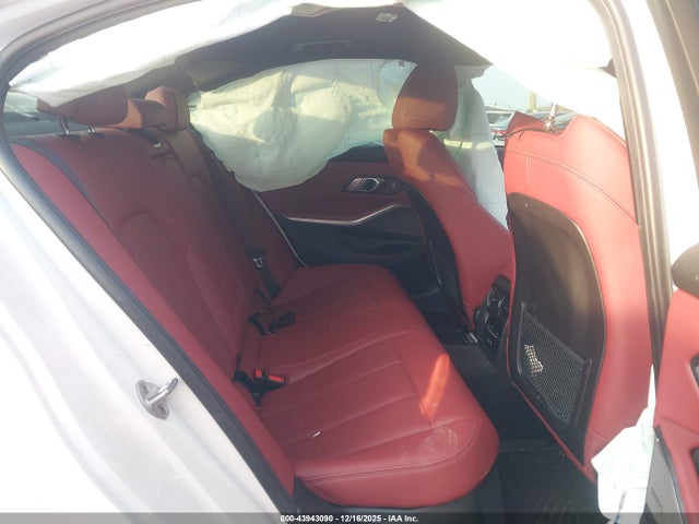 43943090 :رقم المزاد ، 3MW89FF04P8D73350 vin ، 2023 Bmw 330i Xdrive مزاد بيع
