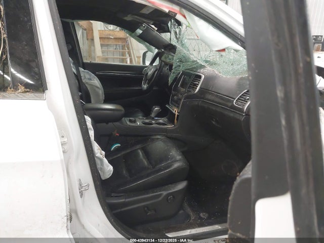 2018 JEEP GRAND CHEROKEE 1C4RJFBG0JC425557 Photo 4