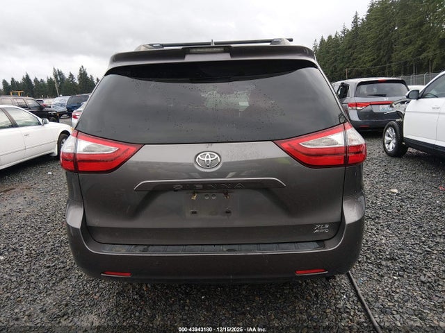 Toyota Sienna Xle 7 Passenger 2018 5TDDZ3DC1JS202440 Image 17