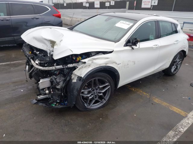 2018 INFINITI QX30 SJKCH5CP9JA003791 Photo 1