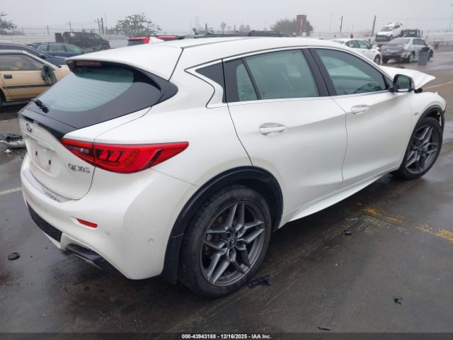 2018 INFINITI QX30 SJKCH5CP9JA003791 Photo 3