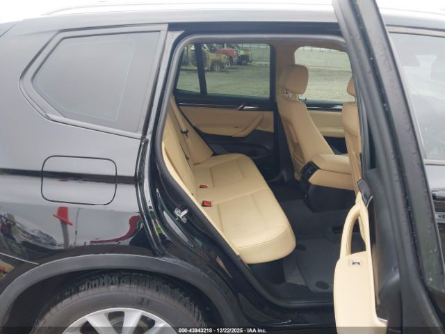 2017 BMW X3 5UXWX9C38H0W77050 Photo 7