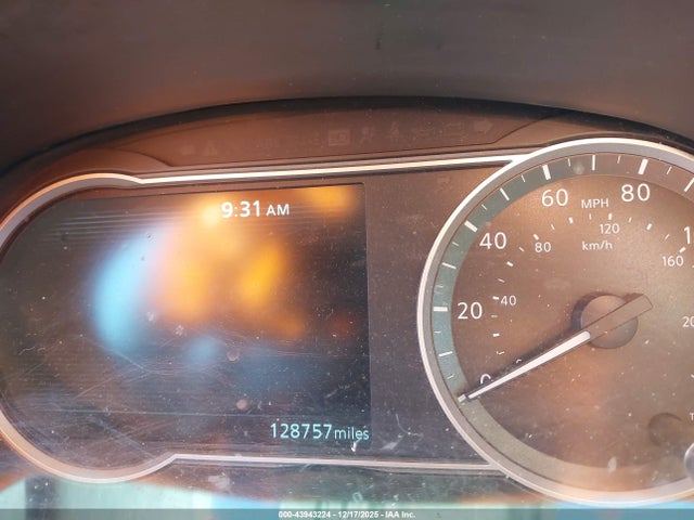 3N1CP5CU2JL526318 Nissan KICKS SR