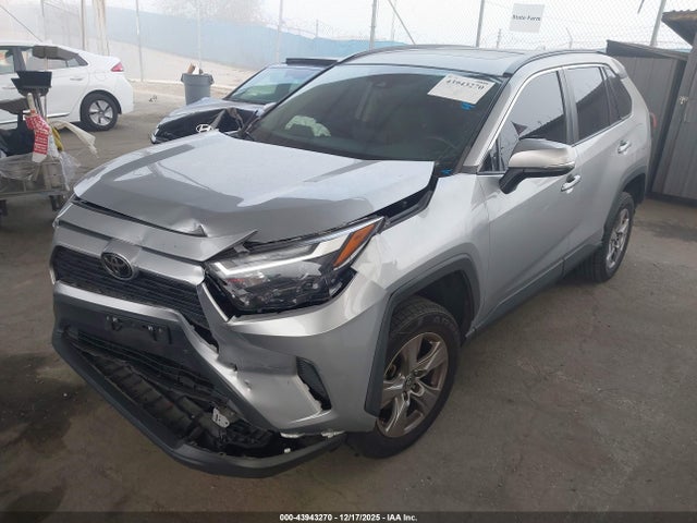 2T3W1RFV4PW240009 Toyota Rav4 Xle