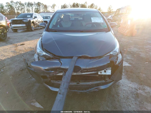 Toyota Prius Two 2016 JTDKBRFU0G3022607 Image 12