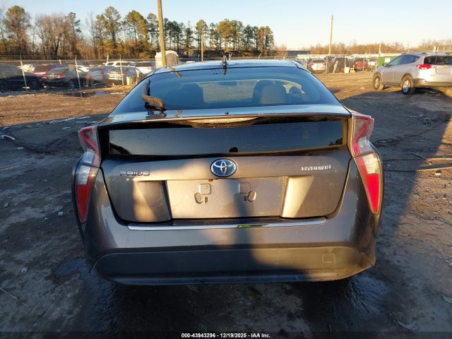 Toyota Prius Two 2016 JTDKBRFU0G3022607 Image 16