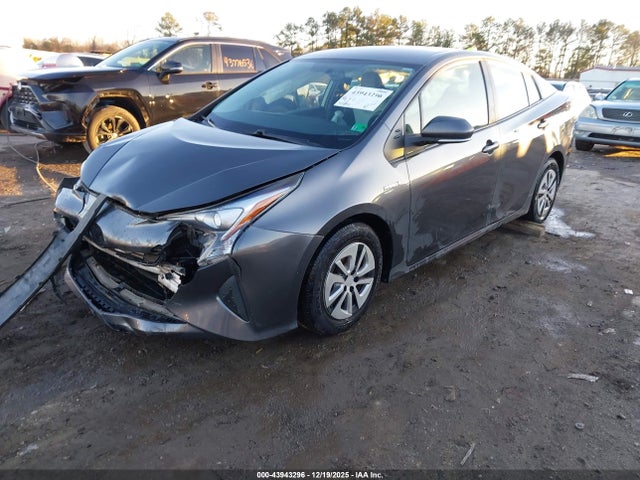 Toyota Prius Two 2016 JTDKBRFU0G3022607 Image 2