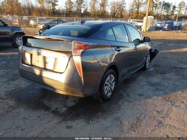 Toyota Prius Two 2016 JTDKBRFU0G3022607 Image 4