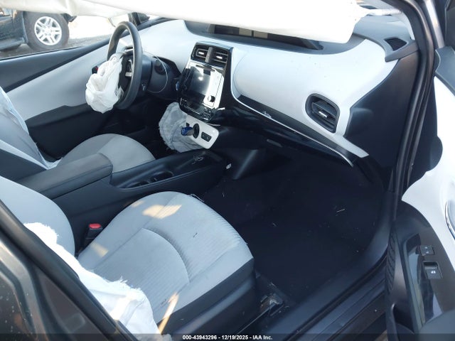 Toyota Prius Two 2016 JTDKBRFU0G3022607 Image 5