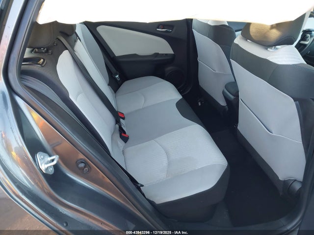 Toyota Prius Two 2016 JTDKBRFU0G3022607 Image 8