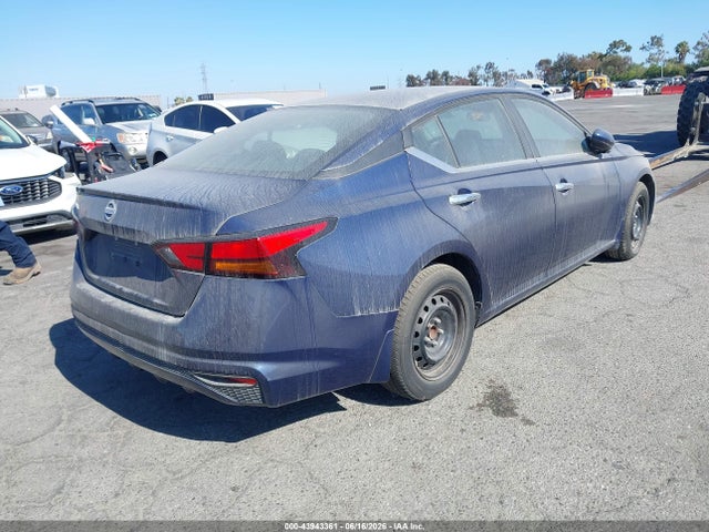 43943361 :رقم المزاد ، 1N4BL4BV0MN381654 vin ، 2021 Nissan Altima S Fwd مزاد بيع