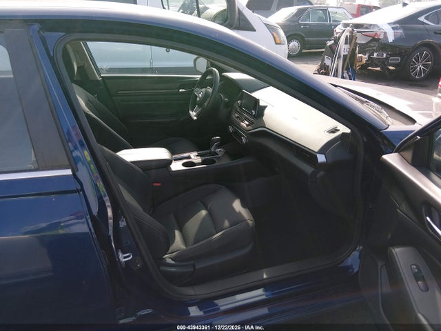 43943361 :رقم المزاد ، 1N4BL4BV0MN381654 vin ، 2021 Nissan Altima S Fwd مزاد بيع