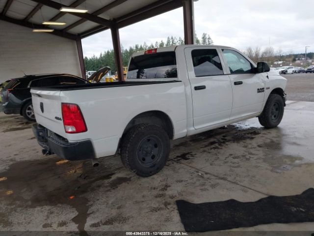 2017 RAM 1500 3C6RR7KT5HG709924 Photo 3