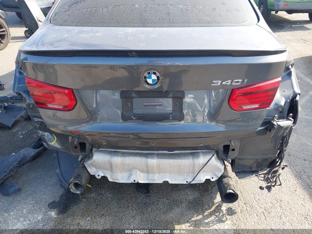 WBA8B3G59JNV01518 BMW 340i