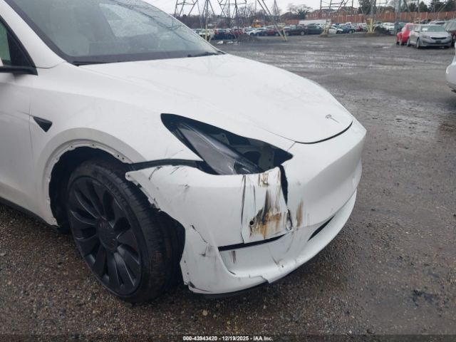 2022 TESLA MODEL Y 7SAYGDEF9NF539604 Photo 5