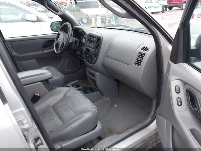 2002 FORD ESCAPE 1FMYU02172KB21138 Photo 4