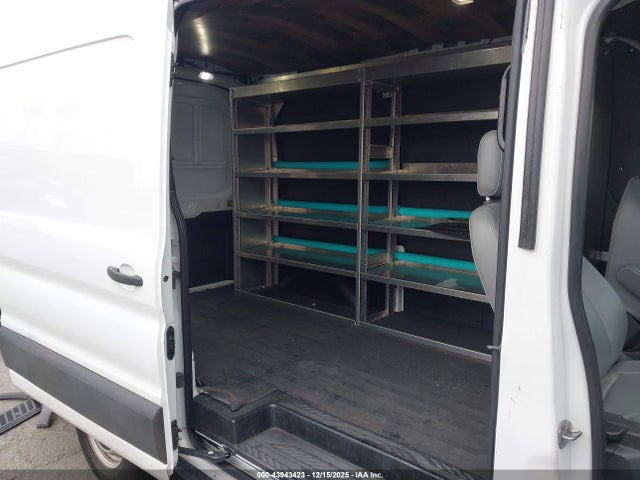 1FTYE1CM5KKB43185 Ford Transit-150