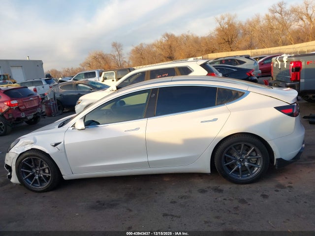 Tesla Model 3 Long Range/performance 2019 5YJ3E1EB8KF510874 Image 14
