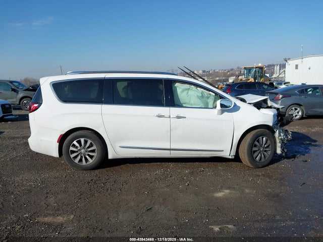 Chrysler Pacifica Touring L Plus 2020 2C4RC1EG1LR273338 Image 12
