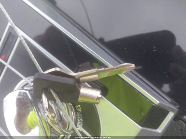 2010 HARLEY-DAVIDSON FLSTFB 1HD1JN519AB046110 Photo 10