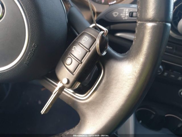 2018 AUDI A3 WAUB8GFF4J1021318 Photo 10