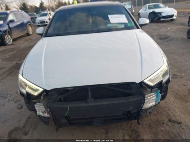 2018 AUDI A3 WAUB8GFF4J1021318 Photo 5