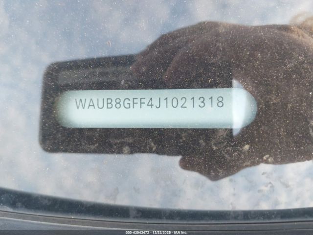 2018 AUDI A3 WAUB8GFF4J1021318 Photo 8