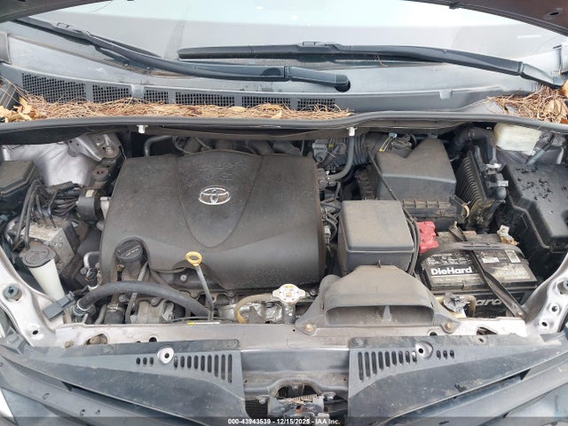 Toyota Sienna L 2020 5TDZZ3DC0LS056010 Image 10