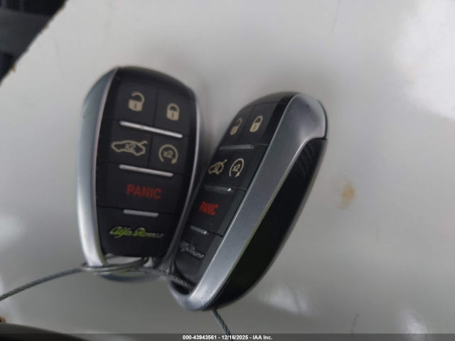 2018 ALFA ROMEO STELVIO ZASFAKAN2J7C25663 Photo 10