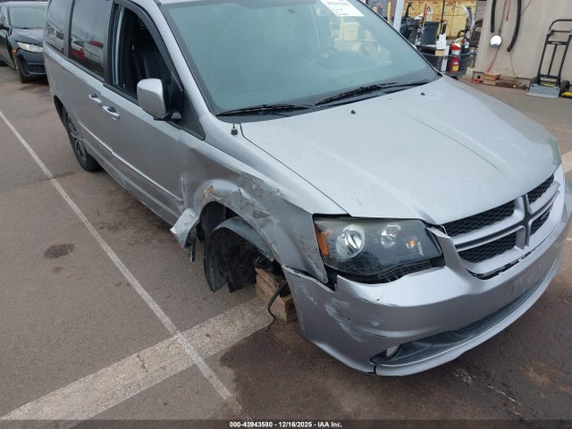 2C4RDGEGXGR352481 Dodge Grand Caravan R/t