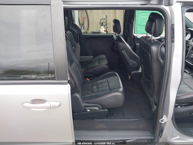 2C4RDGEGXGR352481 Dodge Grand Caravan R/t
