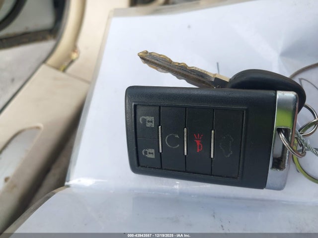 2010 CADILLAC DTS 1G6KH5EY7AU104351 Photo 10