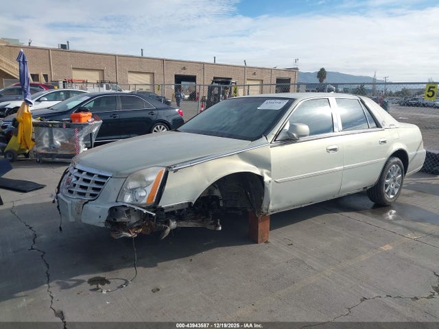 2010 CADILLAC DTS 1G6KH5EY7AU104351 Photo 1
