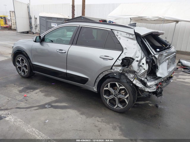 KIA Niro Ex Touring 2023 KNDCR3LE3P5043448 Image 3