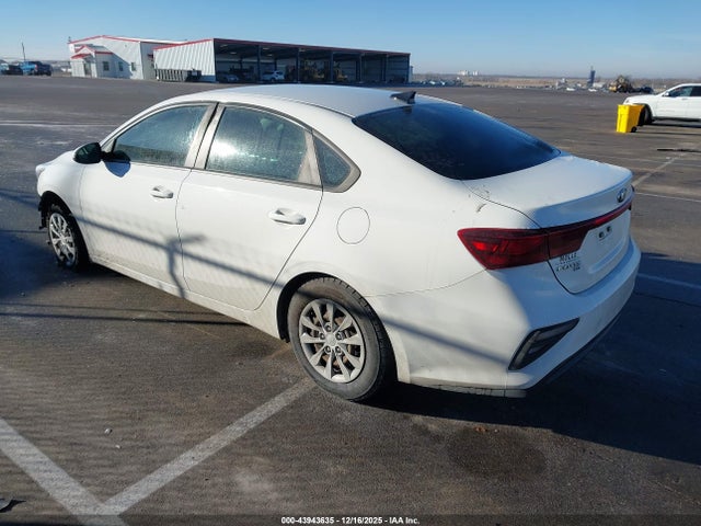 3KPF24AD4KE132928 KIA FORTE FE