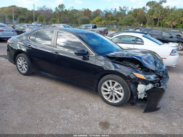 2021 TOYOTA CAMRY 4T1C11AK0MU476422