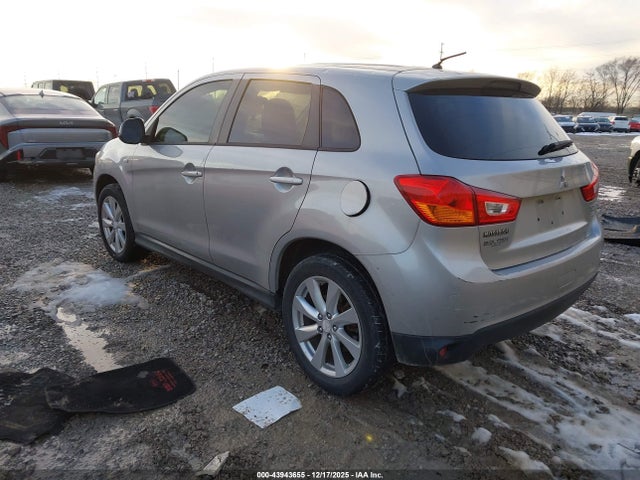 2015 MITSUBISHI OUTLANDER SPORT 4A4AP3AW2FE038239 Photo 2