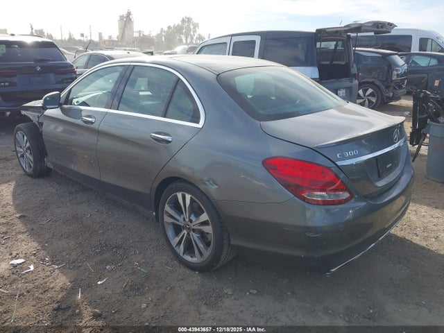 Mercedes-Benz C 300 2018 WDDWF4JB9JR404871 Image 3
