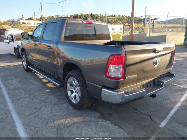 1C6RRFFG0NN288561 RAM 1500 Big Horn 4x4 5&#039;7 Box