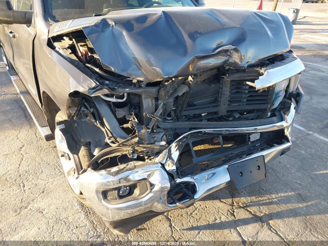 1C6RRFFG0NN288561 RAM 1500 Big Horn 4x4 5&#039;7 Box