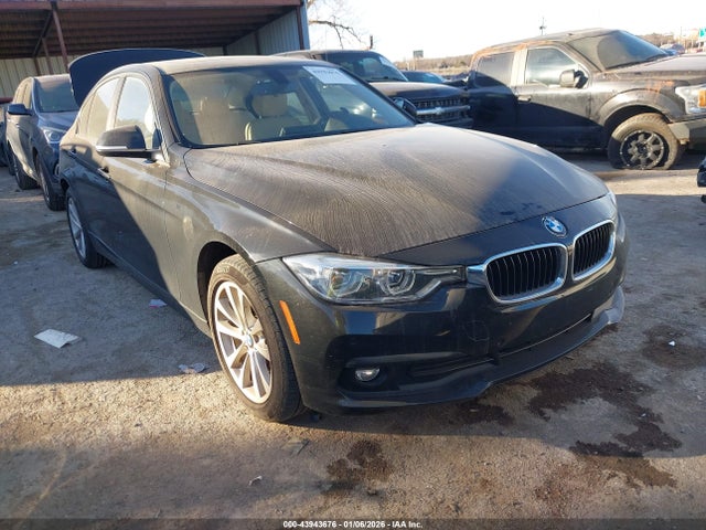 43943676 :رقم المزاد ، WBA8A3C58JA491760 vin ، 2018 Bmw 320i Xdrive مزاد بيع