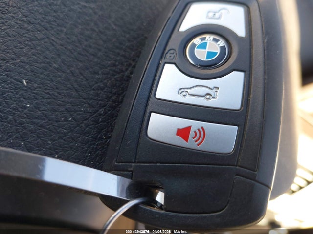 43943676 :رقم المزاد ، WBA8A3C58JA491760 vin ، 2018 Bmw 320i Xdrive مزاد بيع