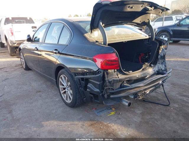43943676 :رقم المزاد ، WBA8A3C58JA491760 vin ، 2018 Bmw 320i Xdrive مزاد بيع