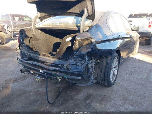 43943676 :رقم المزاد ، WBA8A3C58JA491760 vin ، 2018 Bmw 320i Xdrive مزاد بيع